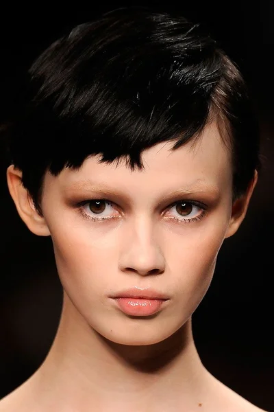 Look 25